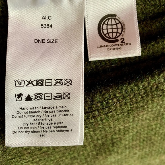 Ganni Large Green Wool-Blend Scarf, NWT - Picture 4 of 4